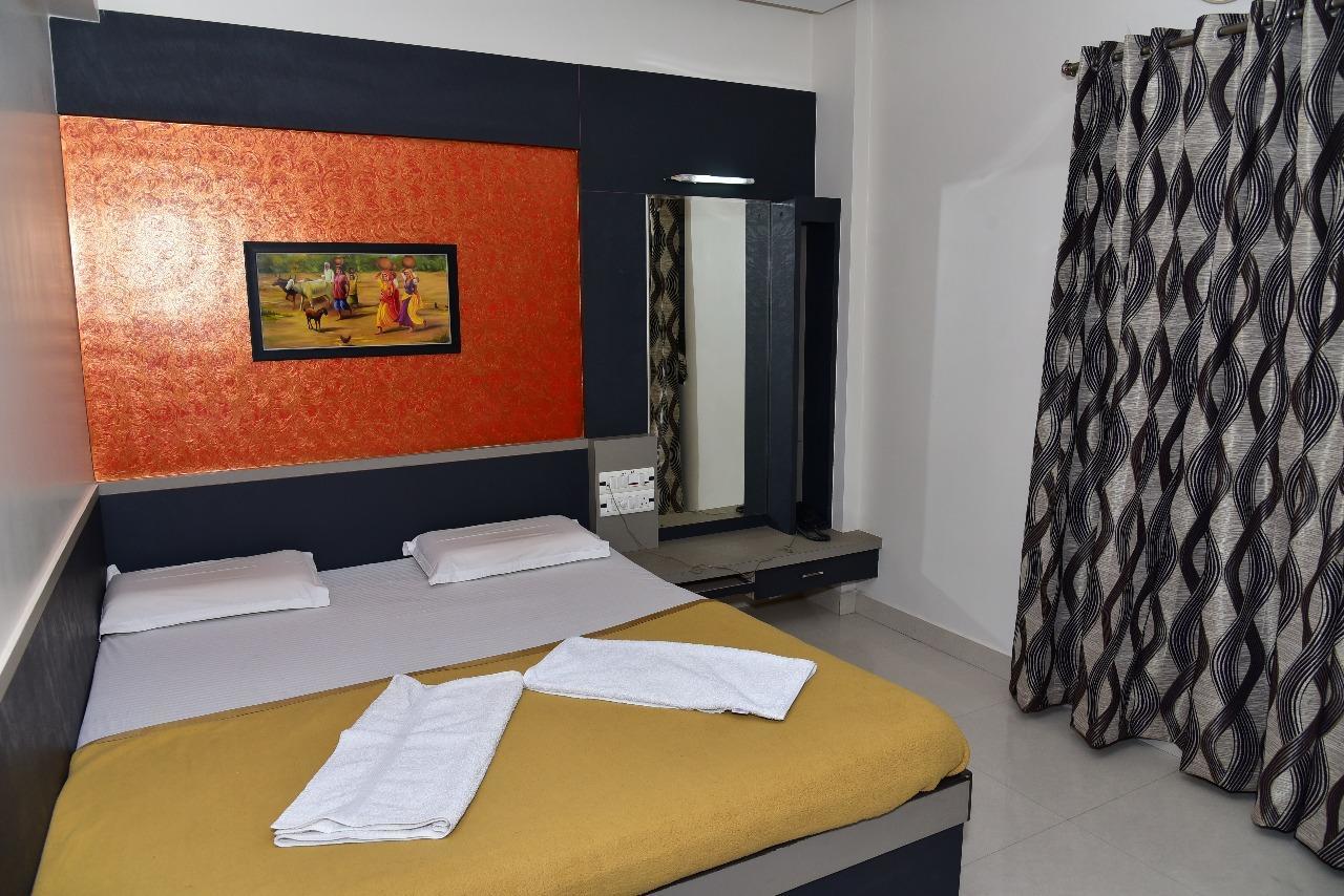 Iroomz Dwaraka Residency Bellary Exterior foto