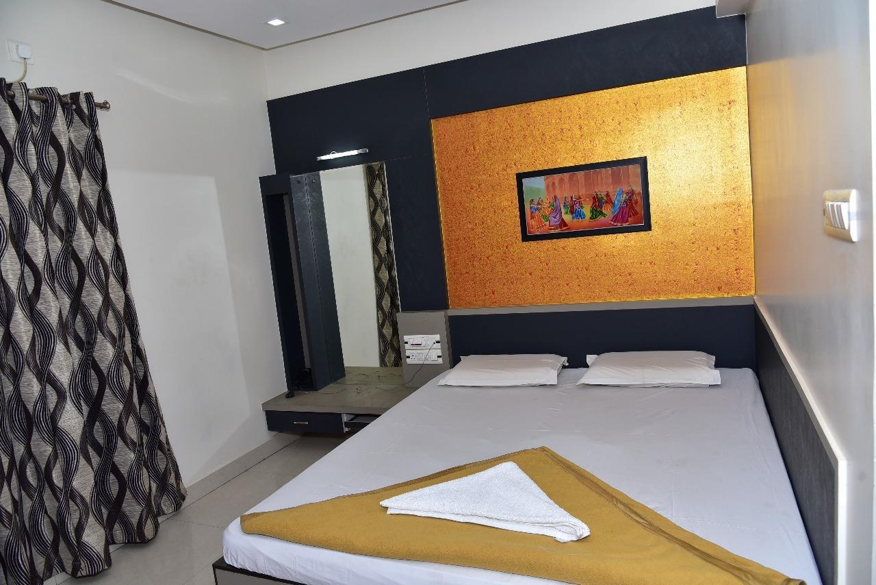Iroomz Dwaraka Residency Bellary Exterior foto
